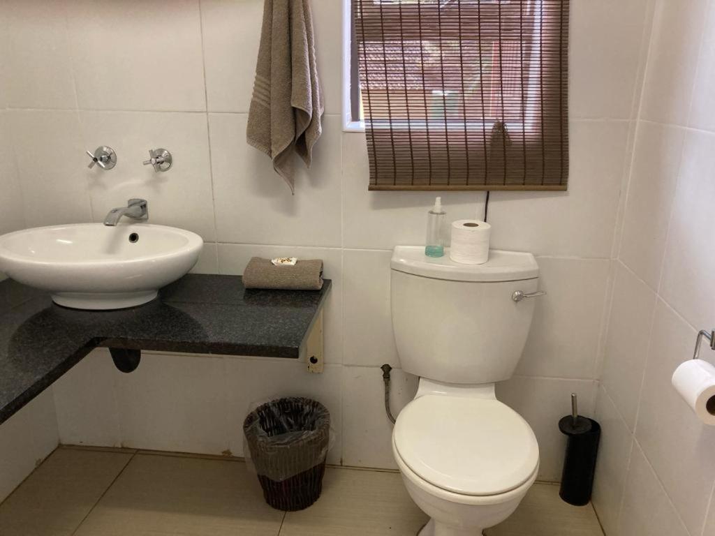 科马蒂普特 阿凯西娅旅舍酒店 外观 照片